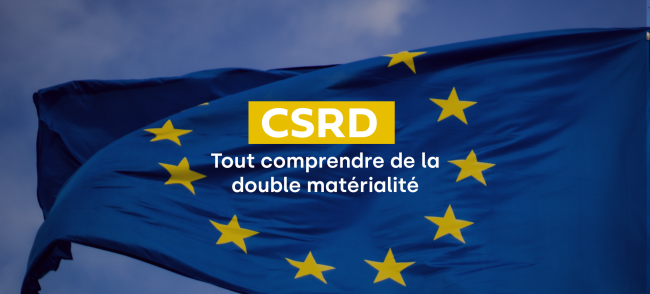 Directeur financier analysant un rapport CSRD sur ordinateur, bureau d'entreprise